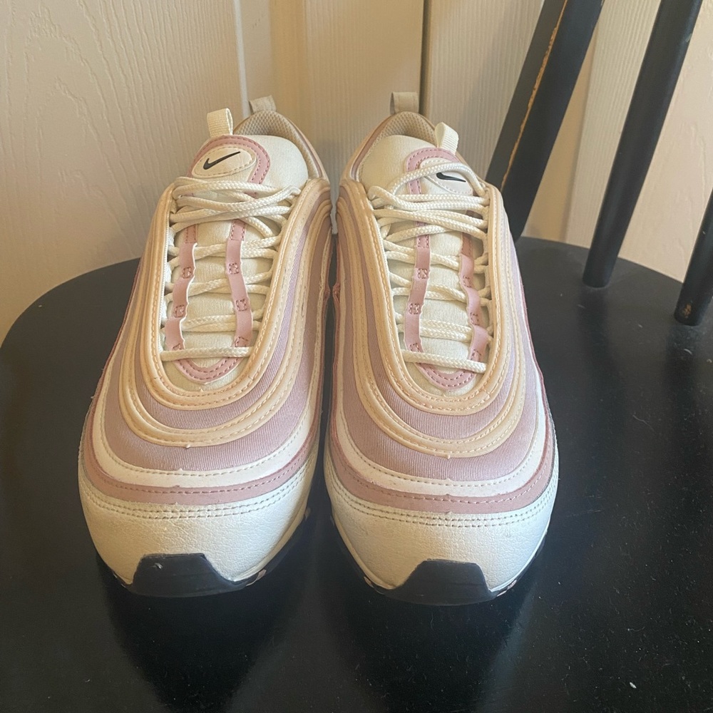 Women’s Nike Airmax 97s- pink cream- size 8